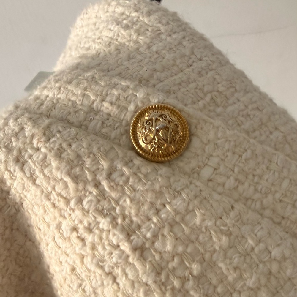 Maje Cream Bouclé High-Waist Skort with Gold Buttons NWT new never worn size XS - Picture 3 of 5